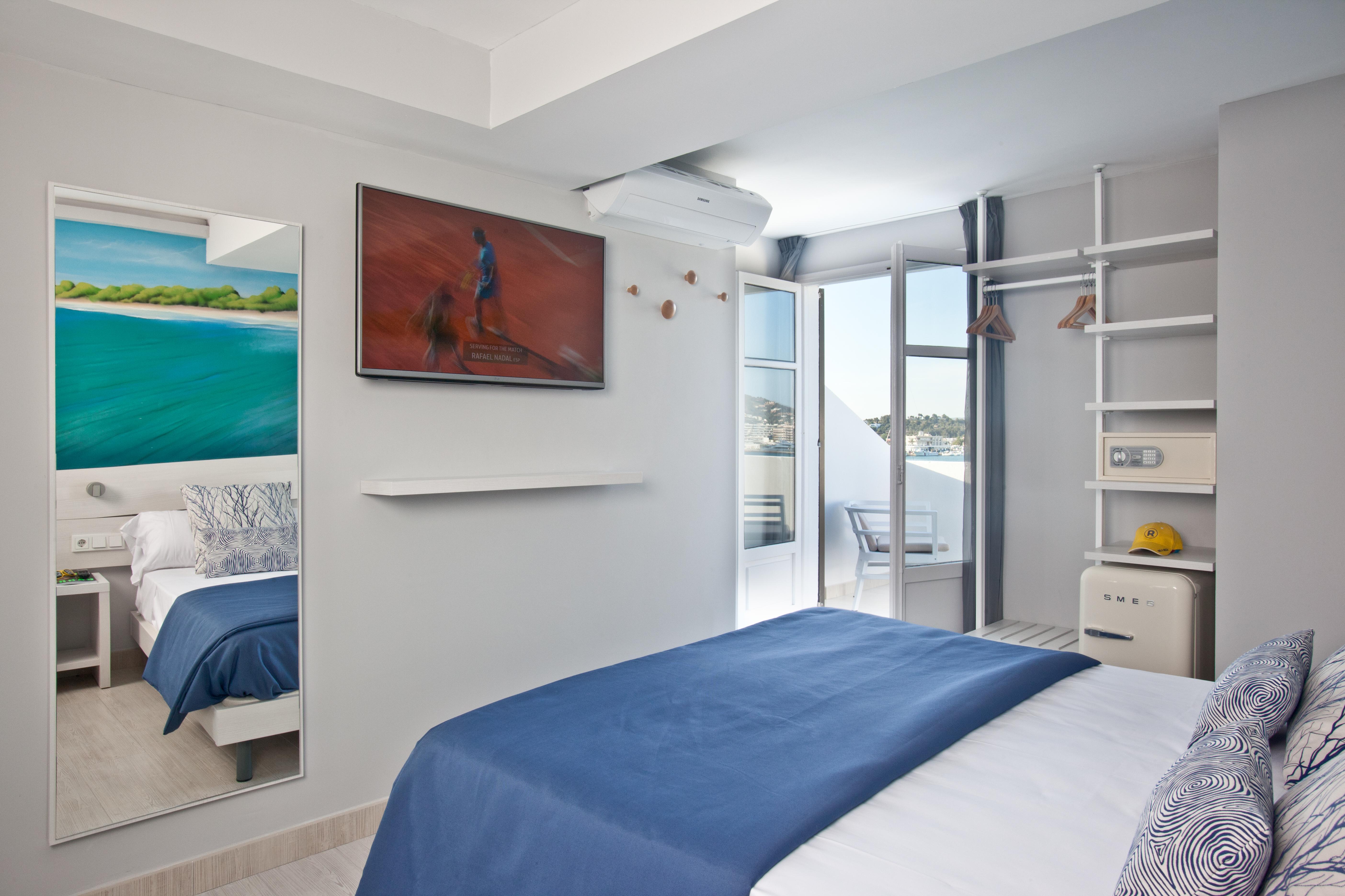 Отель Ryans La Marina (Adults Only) Ибица Экстерьер фото
